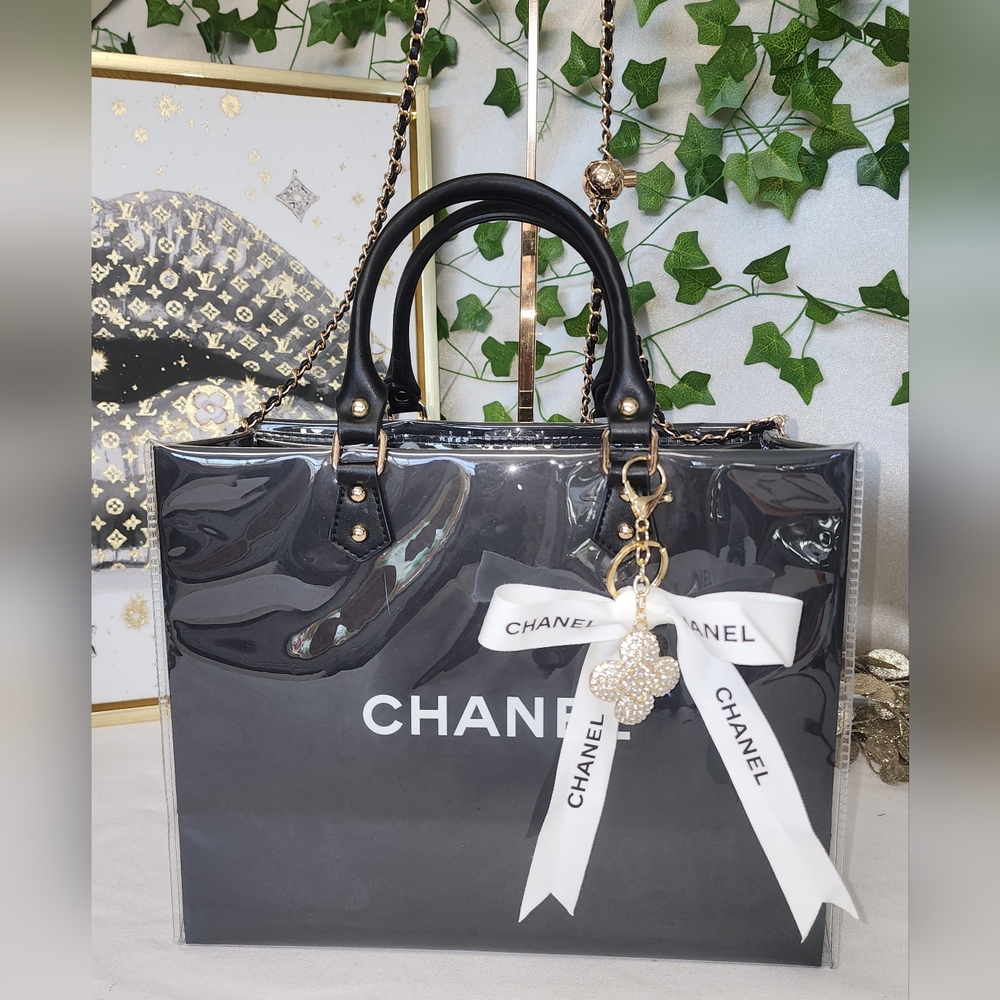 Chanel Black Patent Camellia Tote Bag - Picture 3 of 11